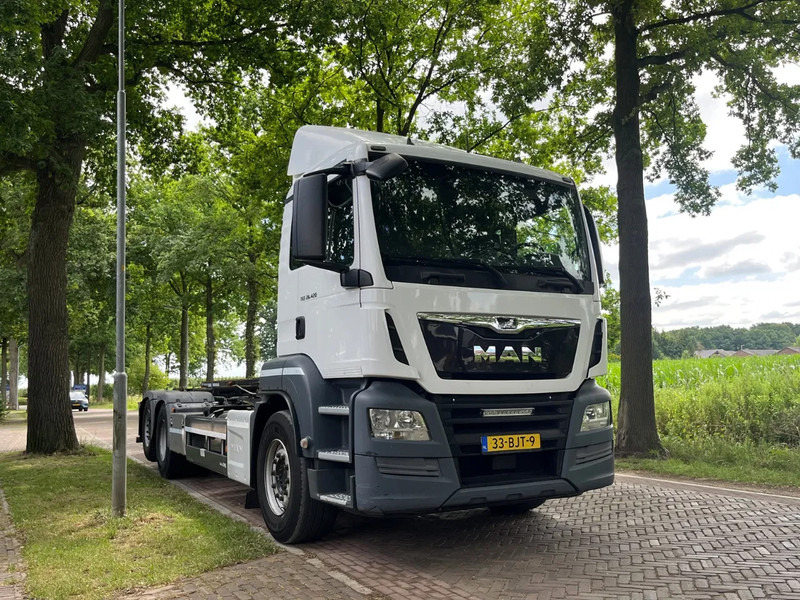 MAN TGS 26.420 CONTAINERSYSTEEM (kabels) MANUEL - Φορτηγό μεταφοράς εμπορευματοκιβωτίων/ Κινητό αμάξωμα: φωτογραφία 1 MAN TGS 26.420 CONTAINERSYSTEEM (kabels) MANUEL - Φορτηγό μεταφοράς εμπορευματοκιβωτίων/ Κινητό αμάξωμα: φωτογραφία 1
