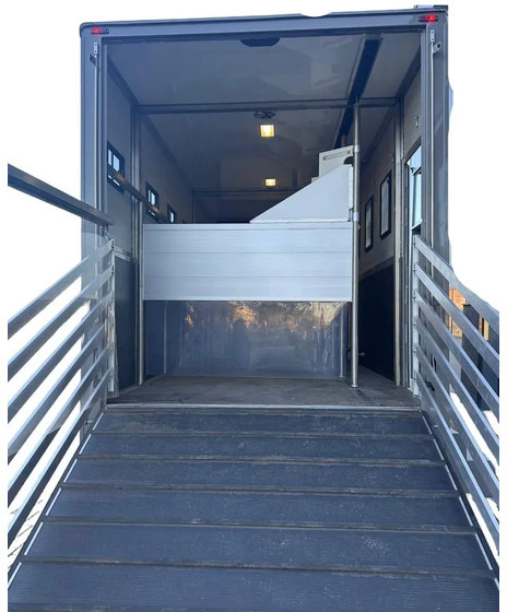 Scania P250 Horse Truck - Φορτηγό μεταφοράς αλόγων: φωτογραφία 4 Scania P250 Horse Truck - Φορτηγό μεταφοράς αλόγων: φωτογραφία 4