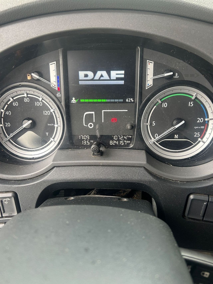 DAF XF 106.440 XF106-440 Space Cab, Full spoilers - Τράκτορας: φωτογραφία 5 DAF XF 106.440 XF106-440 Space Cab, Full spoilers - Τράκτορας: φωτογραφία 5