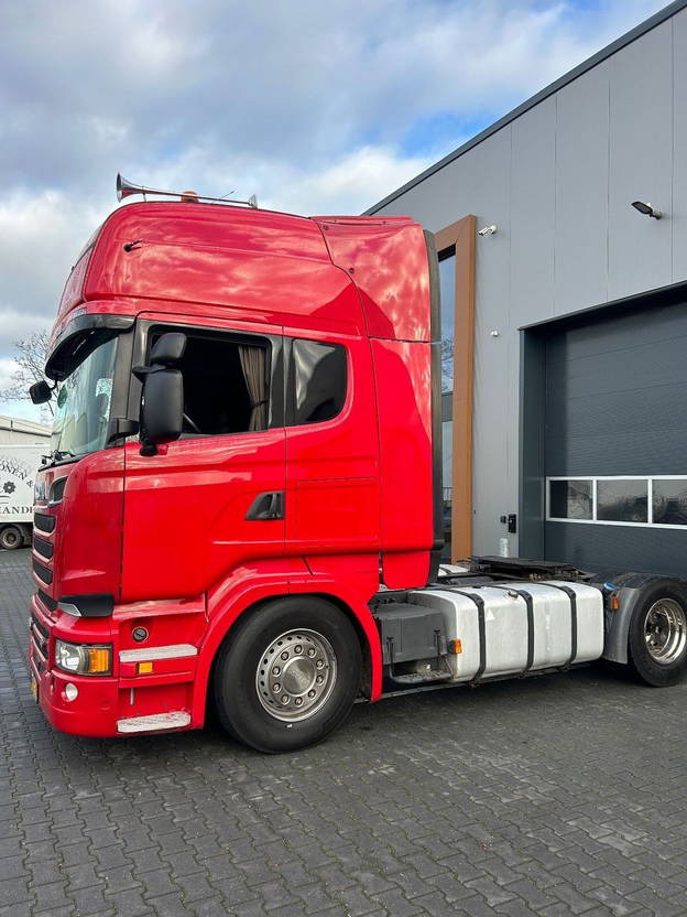 Scania R580 V8 R580 v8 Topline Retarder Full Airsuspension Double Glass - Τράκτορας: φωτογραφία 1 Scania R580 V8 R580 v8 Topline Retarder Full Airsuspension Double Glass - Τράκτορας: φωτογραφία 1