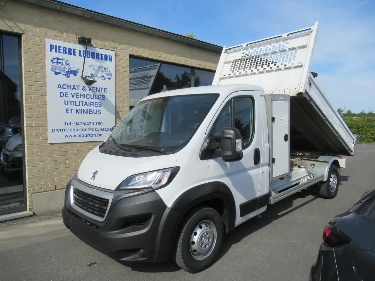 Peugeot Boxer benne basculante 19800€+tva/btw - Όχημα με ανατρεπομενη καροτσα: φωτογραφία 1 Peugeot Boxer benne basculante 19800€+tva/btw - Όχημα με ανατρεπομενη καροτσα: φωτογραφία 1