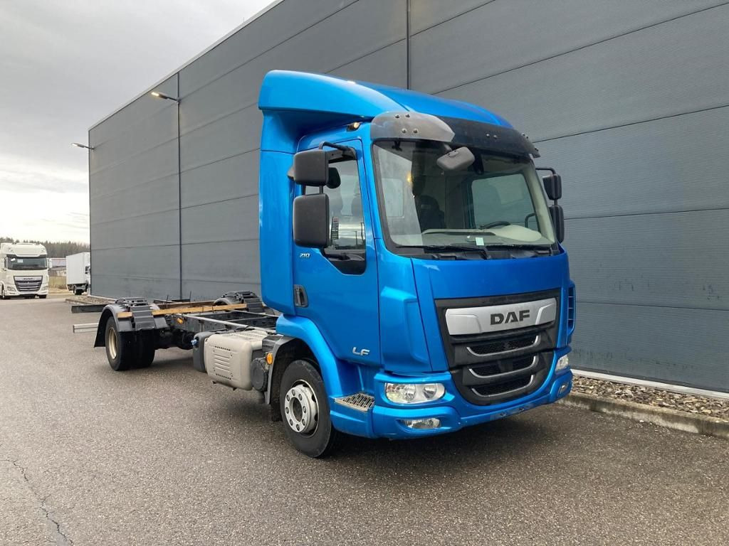 DAF LF 210 FA Standheizung / 5.00m Rd / 7.490kg - Φορτηγό σασί: φωτογραφία 1 DAF LF 210 FA Standheizung / 5.00m Rd / 7.490kg - Φορτηγό σασί: φωτογραφία 1