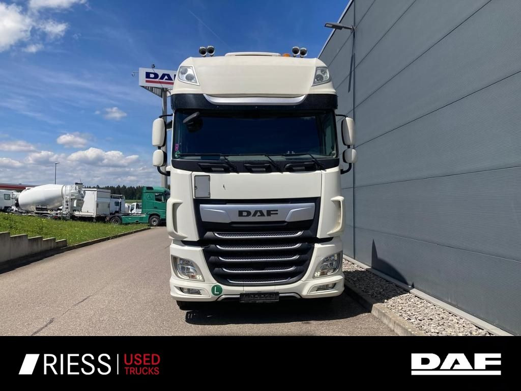 DAF XF 480 FT XF 480 FT SSC Intarder Standklima DAF XF 480 FT SSC Intarder Standklima SpurH LED - Τράκτορας: φωτογραφία 4 DAF XF 480 FT XF 480 FT SSC Intarder Standklima DAF XF 480 FT SSC Intarder Standklima SpurH LED - Τράκτορας: φωτογραφία 4