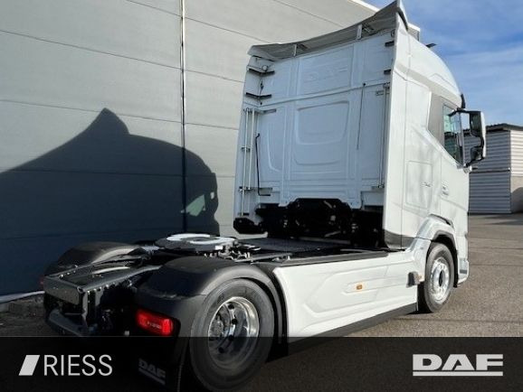 DAF XG 530 FT Alcoa Leder Vollluft Standklima - Τράκτορας: φωτογραφία 3 DAF XG 530 FT Alcoa Leder Vollluft Standklima - Τράκτορας: φωτογραφία 3