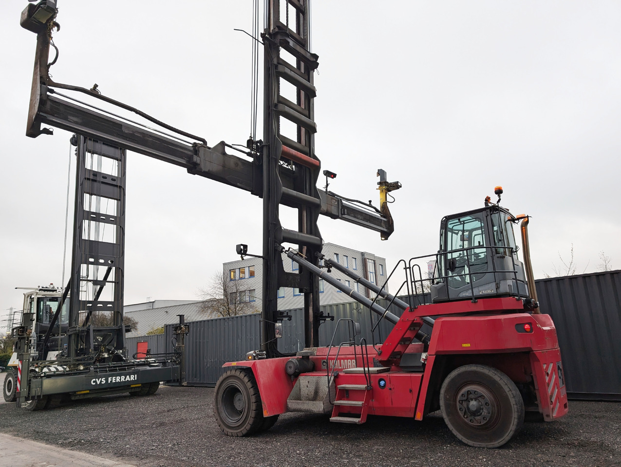 KALMAR DCG100-45ED7 - Χειριστές δοχείο: φωτογραφία 3 KALMAR DCG100-45ED7 - Χειριστές δοχείο: φωτογραφία 3