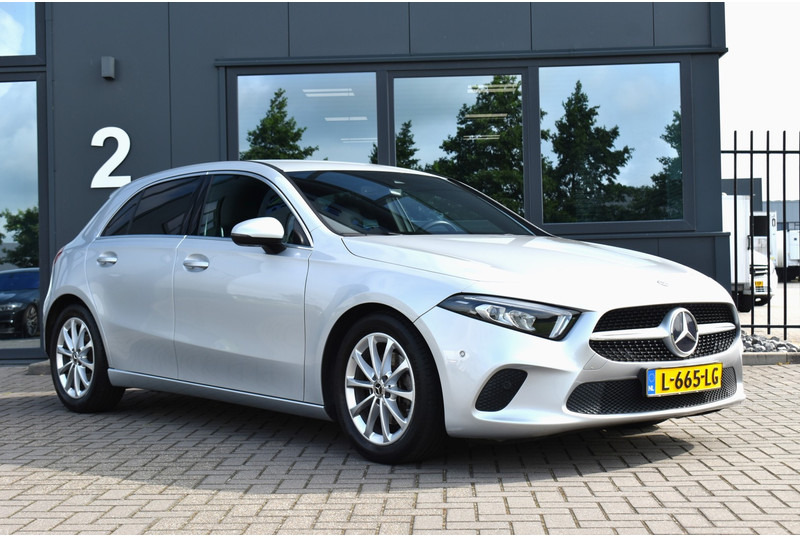 Mercedes-Benz A-Klasse 200 | Business Solution * 163 PK * Camera * LED * MBUX - Hatchback: φωτογραφία 3 Mercedes-Benz A-Klasse 200 | Business Solution * 163 PK * Camera * LED * MBUX - Hatchback: φωτογραφία 3