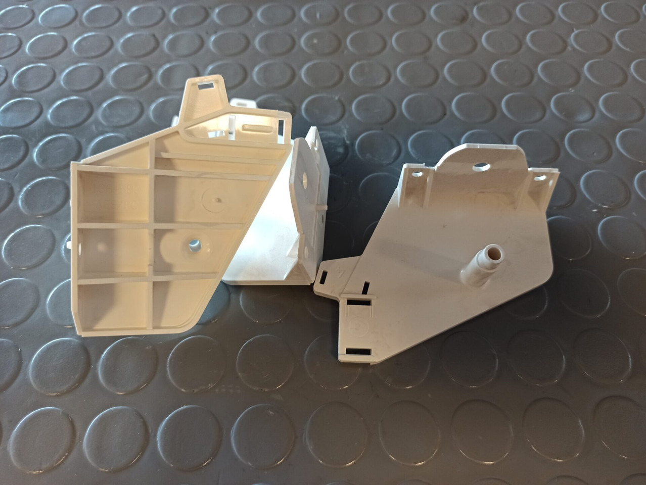 SCANIA BRACKET - 1364586 - Καμπίνα και εσωτερικό για Φορτηγό: φωτογραφία 1 SCANIA BRACKET - 1364586 - Καμπίνα και εσωτερικό για Φορτηγό: φωτογραφία 1