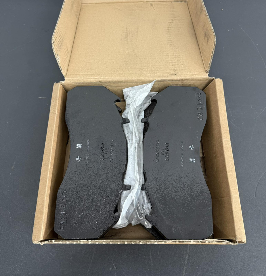 VOLVO BRAKE PAD KIT 24226156 - Τακάκια φρένων για Φορτηγό: φωτογραφία 2 VOLVO BRAKE PAD KIT 24226156 - Τακάκια φρένων για Φορτηγό: φωτογραφία 2