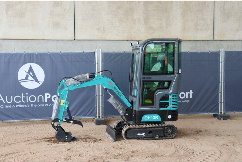 AGT Industrial QH13R - Μίνι εκσκαφέας: φωτογραφία 1 AGT Industrial QH13R - Μίνι εκσκαφέας: φωτογραφία 1