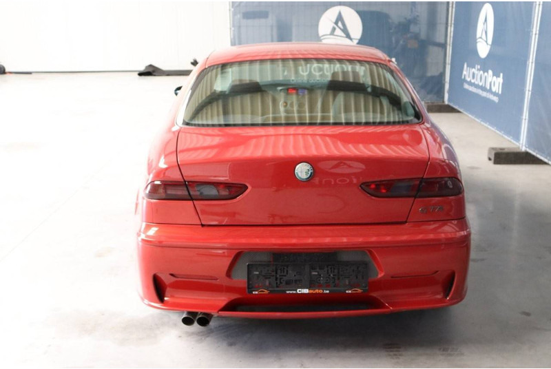 Alfa Romeo 156 3.2i V6 24v GTA - Λιμουζίνα/ Sedan: φωτογραφία 5 Alfa Romeo 156 3.2i V6 24v GTA - Λιμουζίνα/ Sedan: φωτογραφία 5