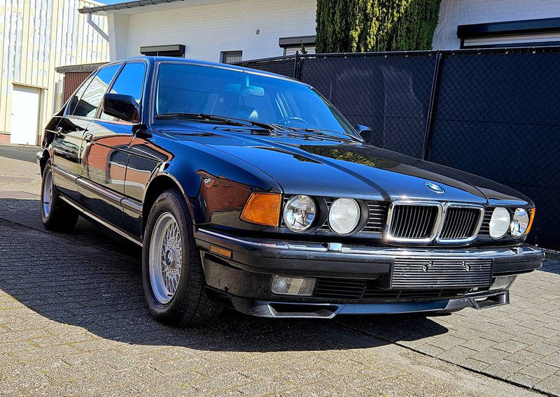 BMW 750IL - Αυτοκίνητο: φωτογραφία 2 BMW 750IL - Αυτοκίνητο: φωτογραφία 2