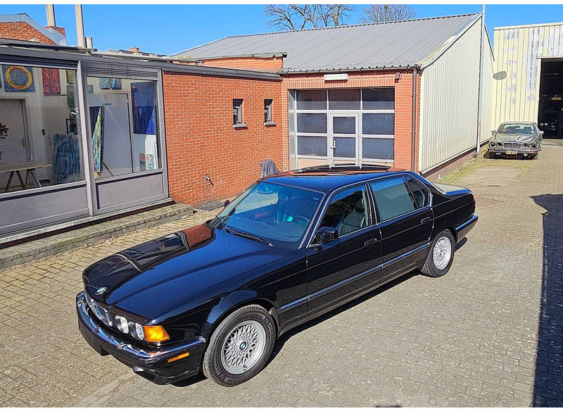 BMW 750IL - Αυτοκίνητο: φωτογραφία 4 BMW 750IL - Αυτοκίνητο: φωτογραφία 4
