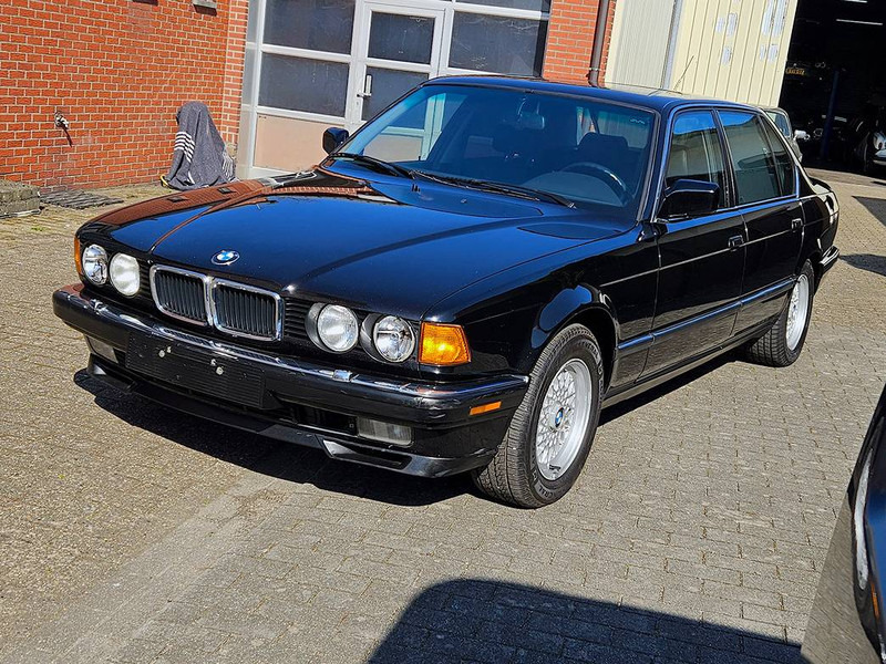 BMW 750IL - Αυτοκίνητο: φωτογραφία 1 BMW 750IL - Αυτοκίνητο: φωτογραφία 1