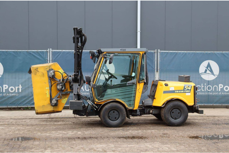 Belos Trans Pro 54 - Σάρωθρο δρόμων: φωτογραφία 1 Belos Trans Pro 54 - Σάρωθρο δρόμων: φωτογραφία 1