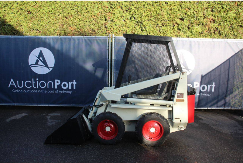 Bobcat 315 - Ελαστιχοφόρος φορτωτής: φωτογραφία 2 Bobcat 315 - Ελαστιχοφόρος φορτωτής: φωτογραφία 2