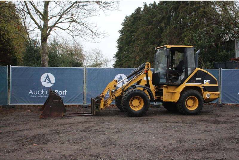 Caterpillar 908 - Ελαστιχοφόρος φορτωτής: φωτογραφία 1 Caterpillar 908 - Ελαστιχοφόρος φορτωτής: φωτογραφία 1