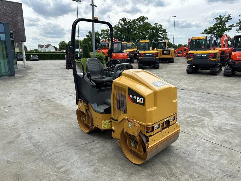 Caterpillar CB14B - Οδοστρωτήρας: φωτογραφία 3 Caterpillar CB14B - Οδοστρωτήρας: φωτογραφία 3