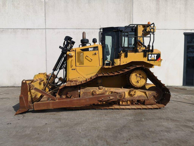 Caterpillar D6T LGP - Μπουλντόζα: φωτογραφία 1 Caterpillar D6T LGP - Μπουλντόζα: φωτογραφία 1