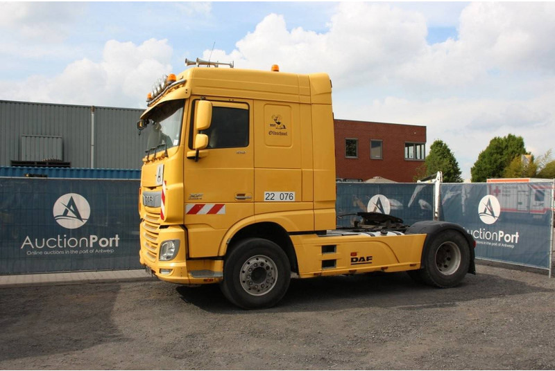 DAF XF510 - Φορτηγό σασί: φωτογραφία 1 DAF XF510 - Φορτηγό σασί: φωτογραφία 1