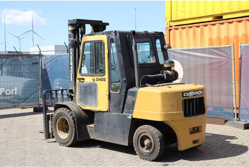 Daewoo D40S-2 - Πετρελαιοκίνητο περονοφόρο: φωτογραφία 4 Daewoo D40S-2 - Πετρελαιοκίνητο περονοφόρο: φωτογραφία 4