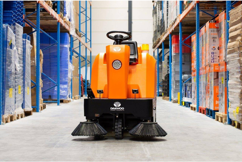 Daewoo DAS80 Zit - Σάρωθρο δρόμων: φωτογραφία 3 Daewoo DAS80 Zit - Σάρωθρο δρόμων: φωτογραφία 3