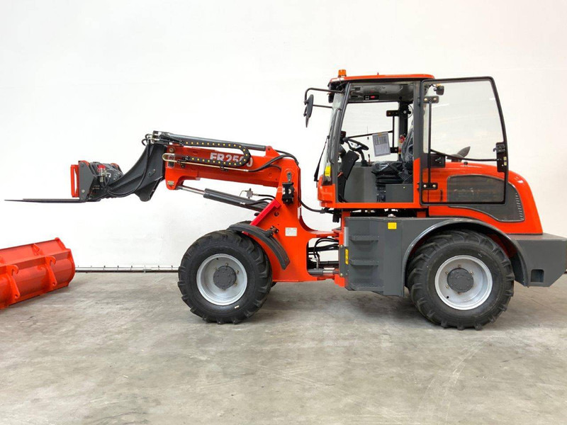 Everun ER2500 - Ελαστιχοφόρος φορτωτής: φωτογραφία 4 Everun ER2500 - Ελαστιχοφόρος φορτωτής: φωτογραφία 4