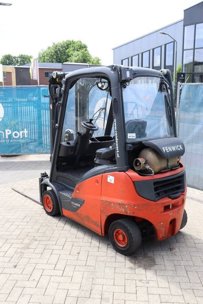 Fenwick-Linde H16T-01 - Υγραεριοκίνητο περονοφόρο: φωτογραφία 4 Fenwick-Linde H16T-01 - Υγραεριοκίνητο περονοφόρο: φωτογραφία 4