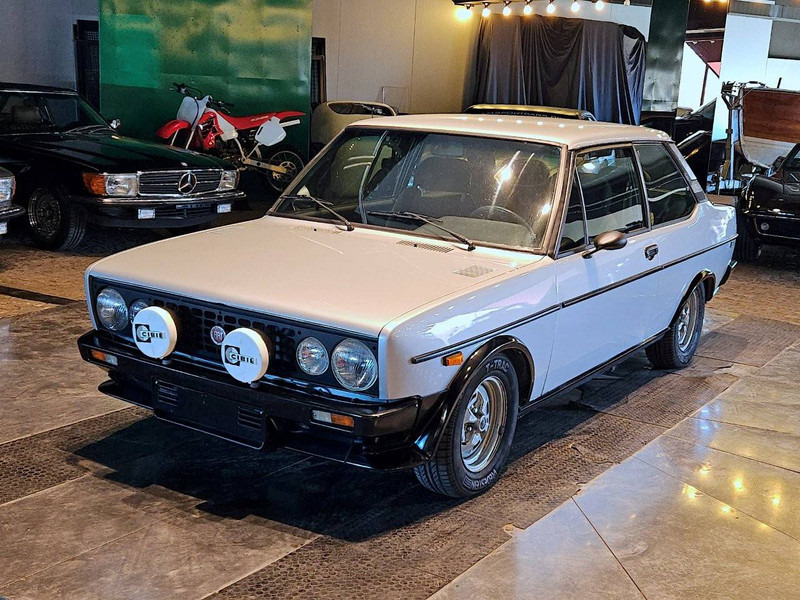 Fiat 131 Racing - Λιμουζίνα/ Sedan: φωτογραφία 1 Fiat 131 Racing - Λιμουζίνα/ Sedan: φωτογραφία 1