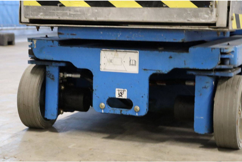 Κάθετος ανελκυστήρας με κατάρτι Genie Genie GR-20: φωτογραφία 11 Κάθετος ανελκυστήρας με κατάρτι Genie Genie GR-20: φωτογραφία 11