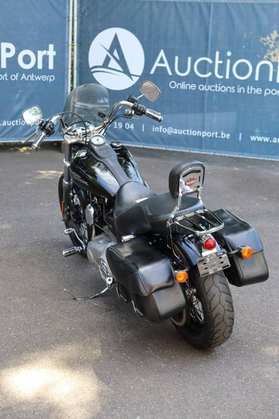 Harley-Davidson Dyna Street Bob - Μοτοσικλέτα: φωτογραφία 4 Harley-Davidson Dyna Street Bob - Μοτοσικλέτα: φωτογραφία 4