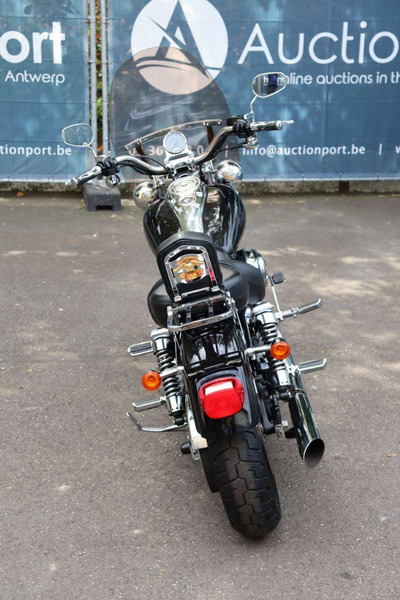 Harley-Davidson Dyna Super Glide Custom - Μοτοσικλέτα: φωτογραφία 5 Harley-Davidson Dyna Super Glide Custom - Μοτοσικλέτα: φωτογραφία 5