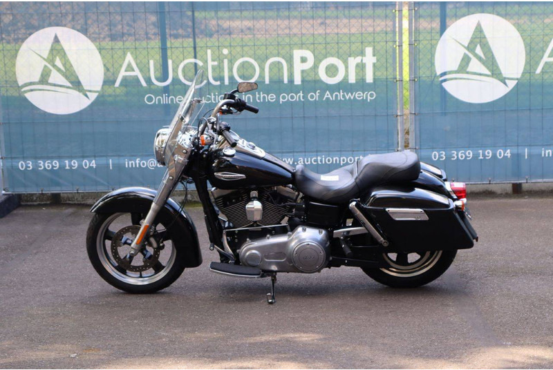 Harley-Davidson Dyna Switchback - Μοτοσικλέτα: φωτογραφία 2 Harley-Davidson Dyna Switchback - Μοτοσικλέτα: φωτογραφία 2