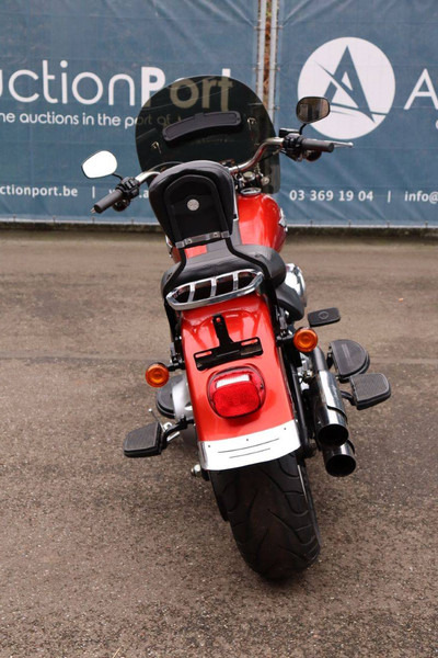 Harley-Davidson Fat Boy Lo - Μοτοσικλέτα: φωτογραφία 5 Harley-Davidson Fat Boy Lo - Μοτοσικλέτα: φωτογραφία 5