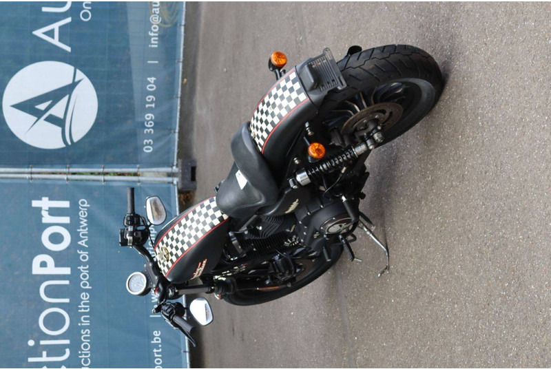 Harley-Davidson Sportster 883N Iron - Μοτοσικλέτα: φωτογραφία 4 Harley-Davidson Sportster 883N Iron - Μοτοσικλέτα: φωτογραφία 4