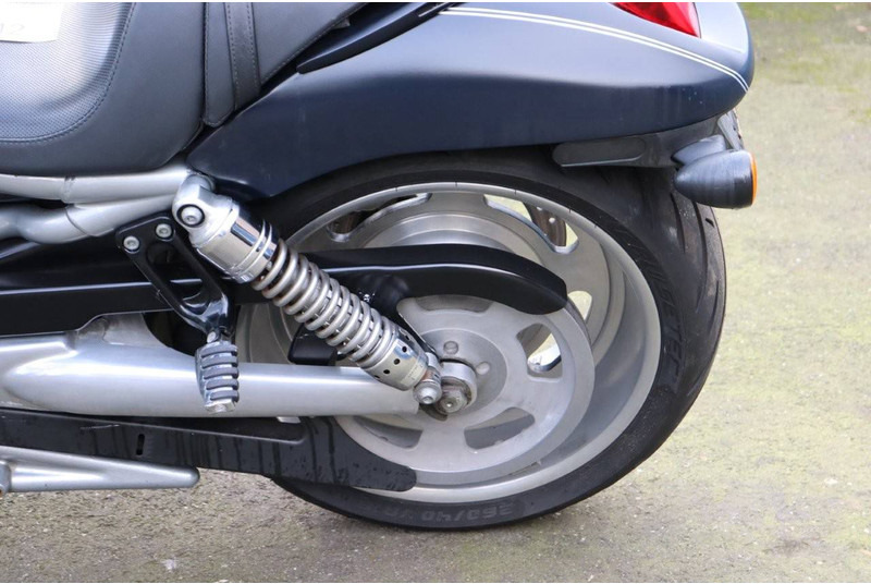 Μοτοσικλέτα Harley-Davidson V-Rod VRSC: φωτογραφία 17 Μοτοσικλέτα Harley-Davidson V-Rod VRSC: φωτογραφία 17