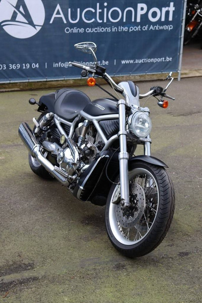 Μοτοσικλέτα Harley-Davidson V-Rod VRSC: φωτογραφία 7 Μοτοσικλέτα Harley-Davidson V-Rod VRSC: φωτογραφία 7