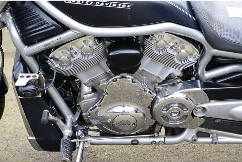 Μοτοσικλέτα Harley-Davidson V-Rod VRSC: φωτογραφία 14 Μοτοσικλέτα Harley-Davidson V-Rod VRSC: φωτογραφία 14