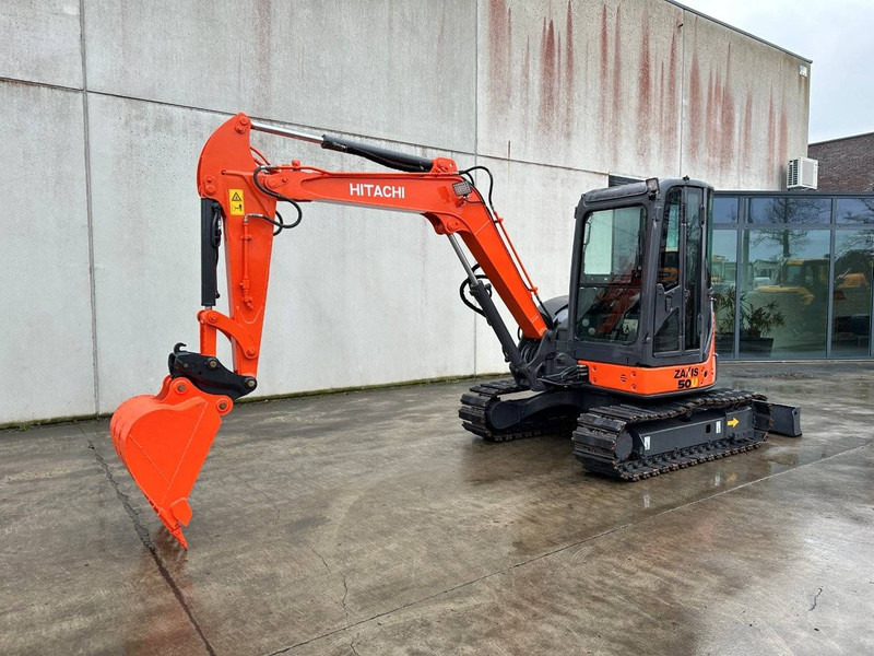 Hitachi ZX50U-2 - Ερπυστριοφόρος εκσκαφέας: φωτογραφία 1 Hitachi ZX50U-2 - Ερπυστριοφόρος εκσκαφέας: φωτογραφία 1