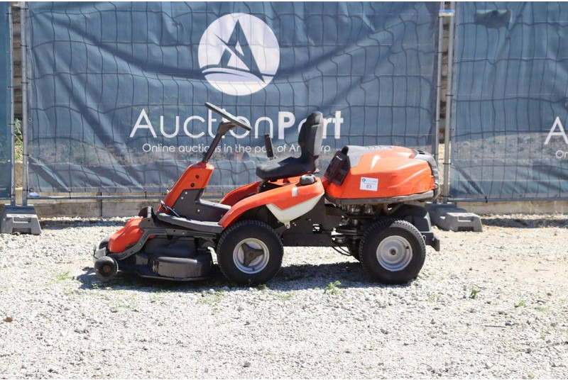 Husqvarna R214TC - Χλοοκοπτικό: φωτογραφία 1 Husqvarna R214TC - Χλοοκοπτικό: φωτογραφία 1
