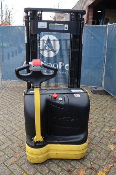 Hyster S1.0 AC - Μηχάνημα στοίβαξης: φωτογραφία 4 Hyster S1.0 AC - Μηχάνημα στοίβαξης: φωτογραφία 4