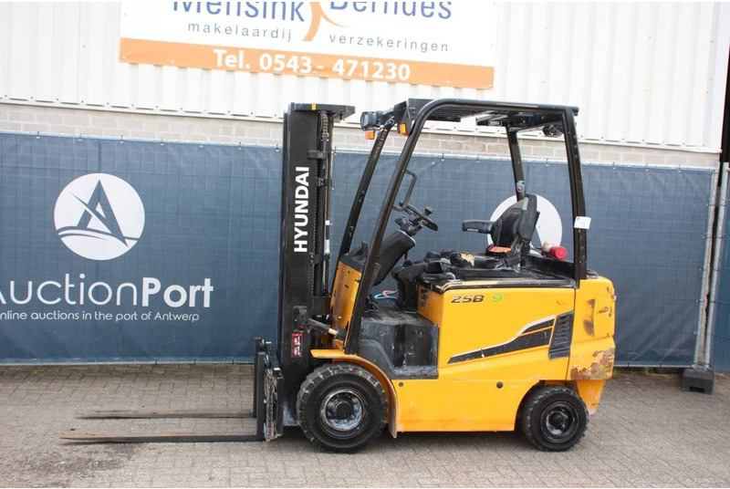 Hyundai 25B-9 - Ηλεκτροκίνητο περονοφόρο: φωτογραφία 1 Hyundai 25B-9 - Ηλεκτροκίνητο περονοφόρο: φωτογραφία 1
