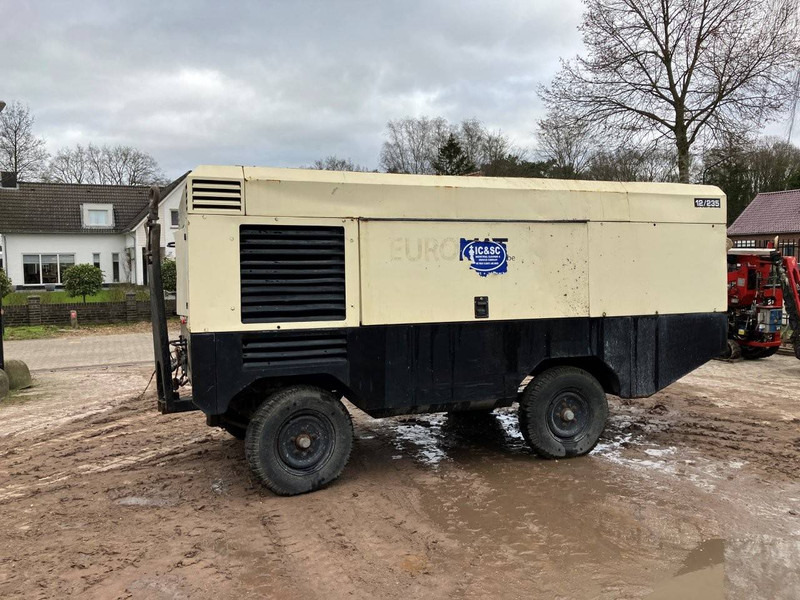 Ingersoll Rand 12/235 - Αεροσυμπιεστής: φωτογραφία 1 Ingersoll Rand 12/235 - Αεροσυμπιεστής: φωτογραφία 1