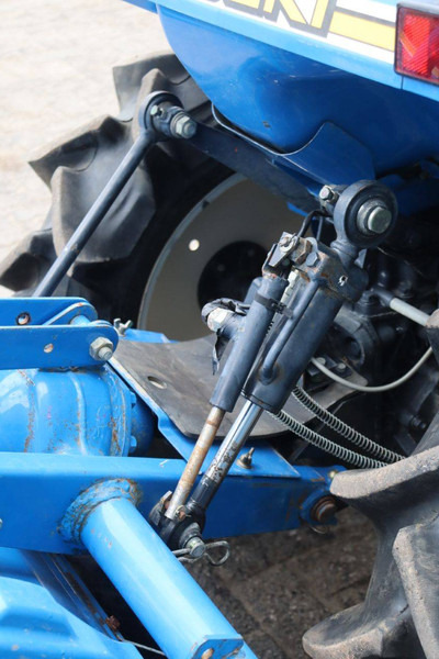 Τρακτέρ Iseki Landhope 155: φωτογραφία 15