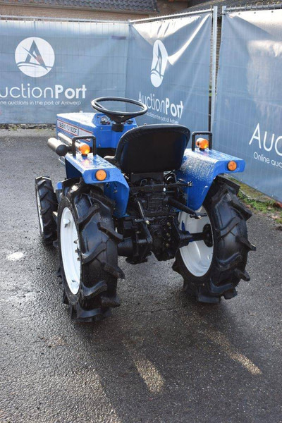 Iseki TU1500F - Τρακτέρ: φωτογραφία 4 Iseki TU1500F - Τρακτέρ: φωτογραφία 4