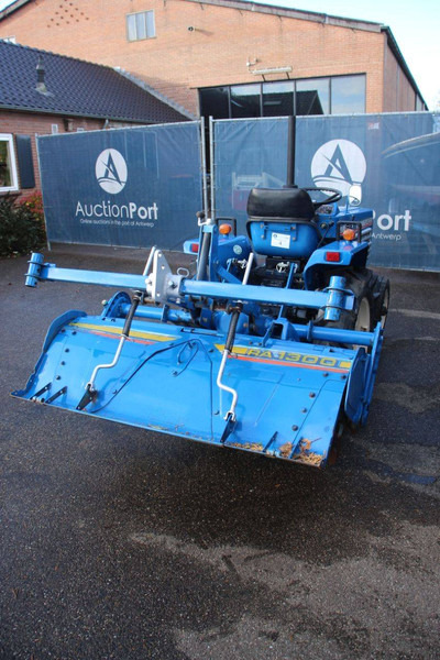 Iseki TU1600 - Τρακτέρ: φωτογραφία 5 Iseki TU1600 - Τρακτέρ: φωτογραφία 5