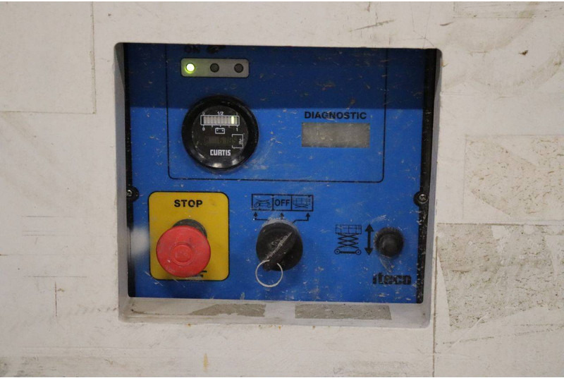 Ψαλιδωτό ανυψωτικό Iteco IT10090: φωτογραφία 15