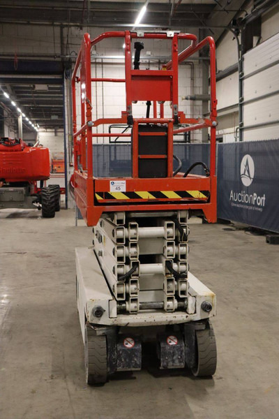 Ψαλιδωτό ανυψωτικό Iteco IT10090: φωτογραφία 17