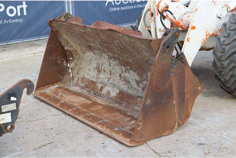 Ελαστιχοφόρος φορτωτής JCB Santerne ZX: φωτογραφία 14