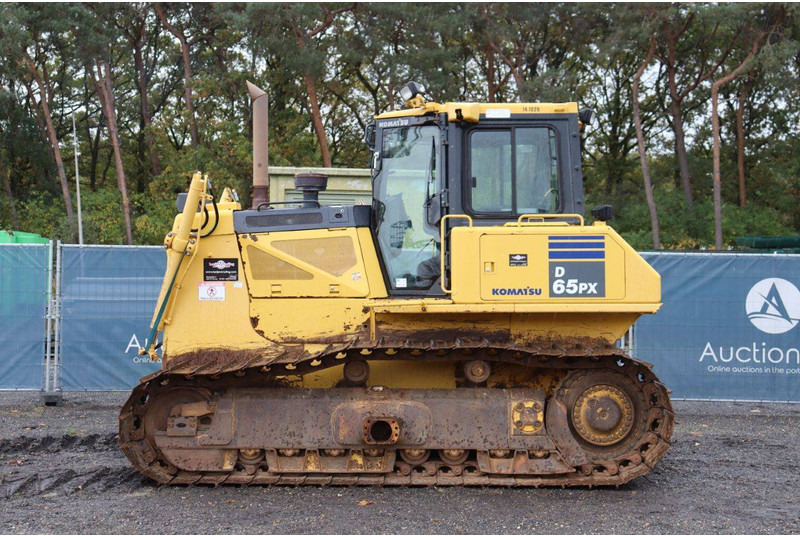 Komatsu D65PX-17 - Μπουλντόζα: φωτογραφία 2 Komatsu D65PX-17 - Μπουλντόζα: φωτογραφία 2