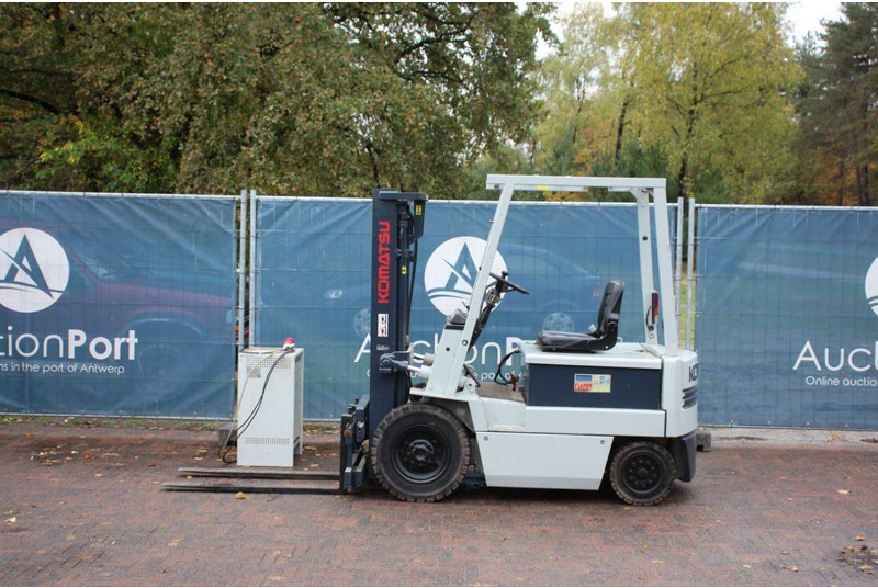 Komatsu FB20-3 - Ηλεκτροκίνητο περονοφόρο: φωτογραφία 2 Komatsu FB20-3 - Ηλεκτροκίνητο περονοφόρο: φωτογραφία 2